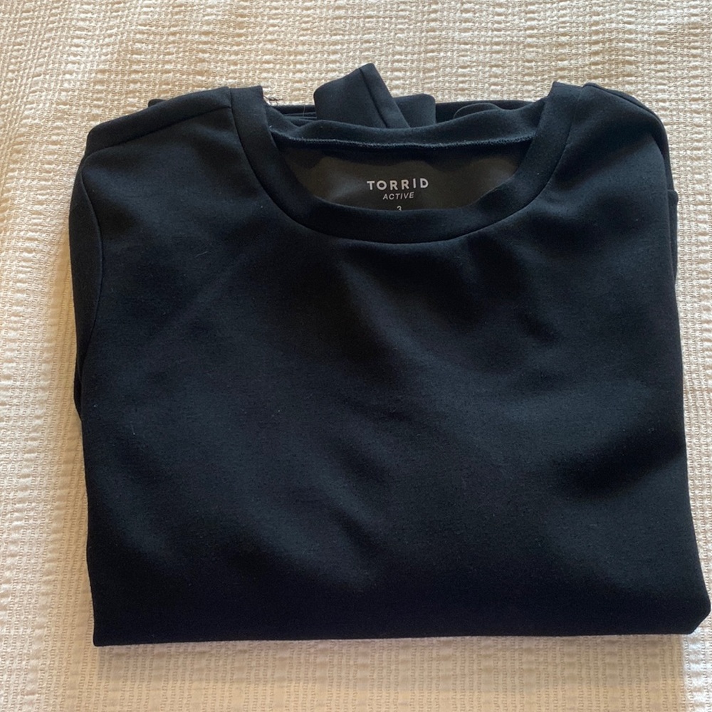 Torrid size 3 active top